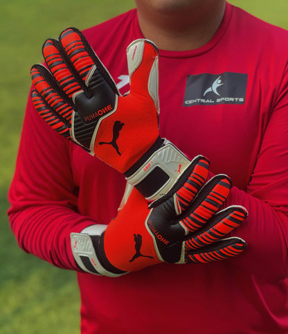 Professional Goalkeeper Gloves Puma One Grip RC